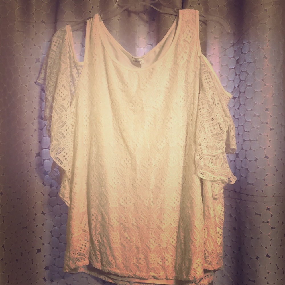 Avenue Cream Lace Cold Shoulder Shirt